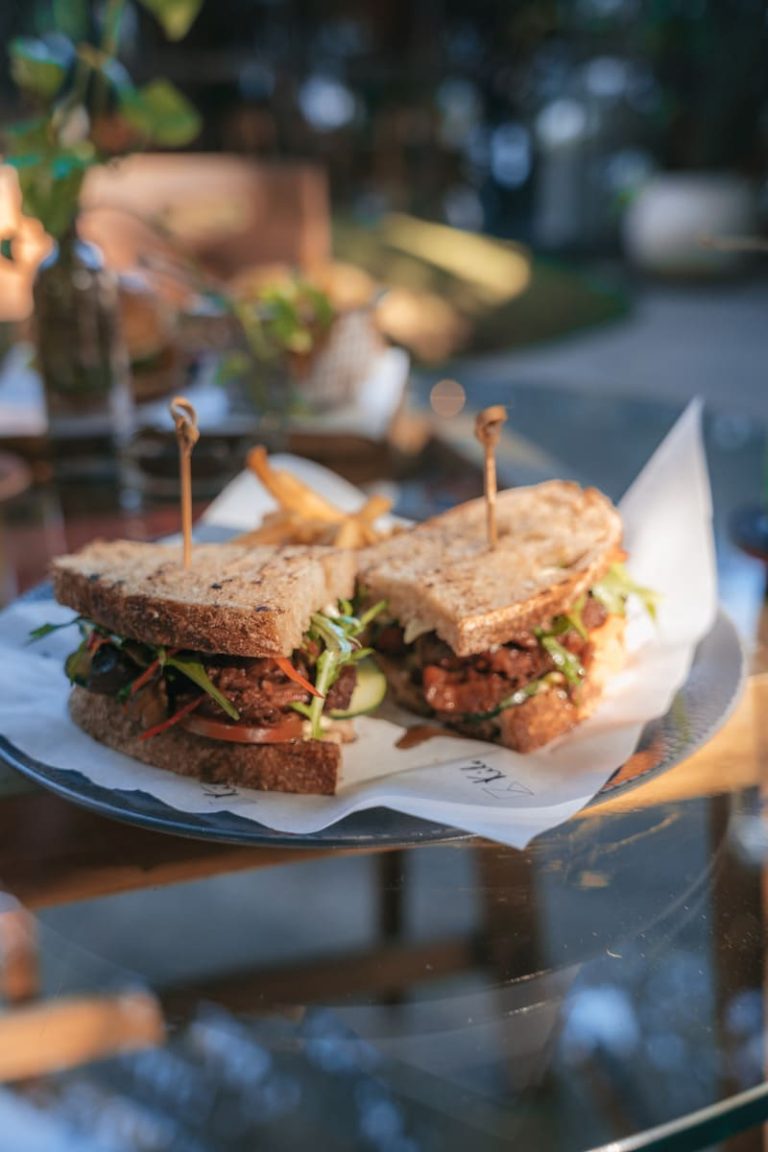 Sandwiches & Tacos - Beef Sandwich