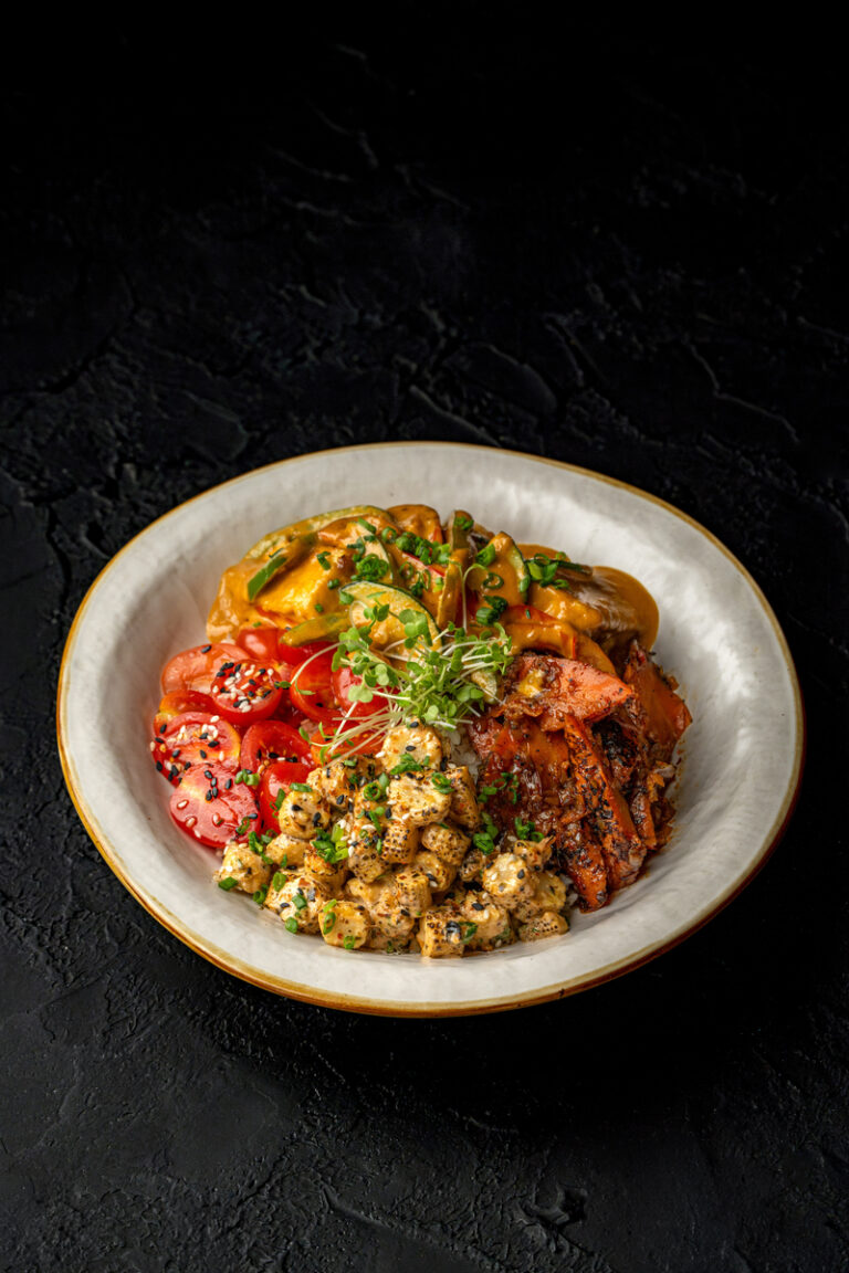 Rice Bowl: CURRY TOFU & VEGGIES